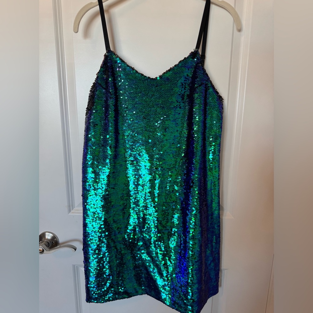 Emerald mermaid shift Sequin Mini Dress